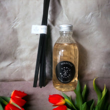 Load image into Gallery viewer, Chris Moyles Diffuser by Molecule