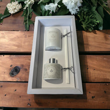 Load image into Gallery viewer, Classic Candle &amp; Diffuser Gift Set
